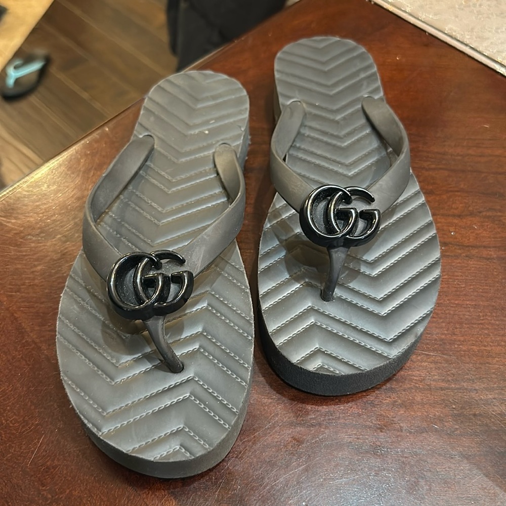 Gucci Rubber Flip flops